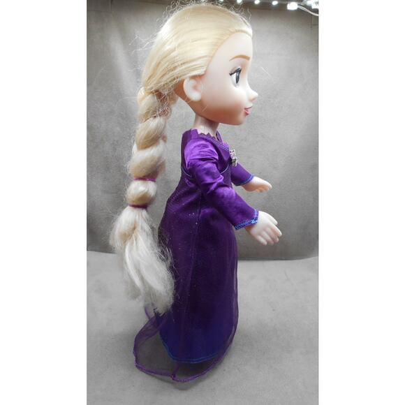 Disney Frozen 2 "Into The Unknown" Elsa Doll Talks/Sings Works Jakks Pacific - Picture 5 of 12